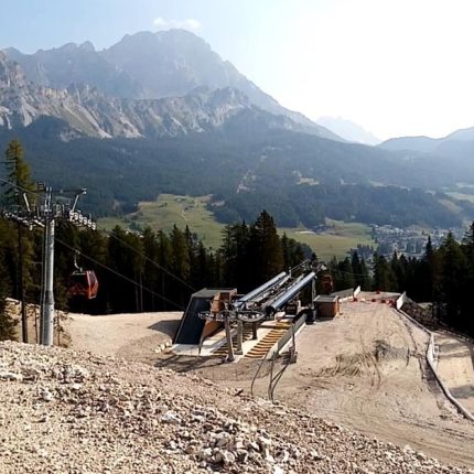 “Non nel mio nome!” Una camminata per denunciare l’assalto alle Dolomiti